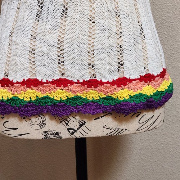 AQUA Open Stitch Crochet Rainbow Trim Tank Top - Small - NWT - Picture 4 of 8